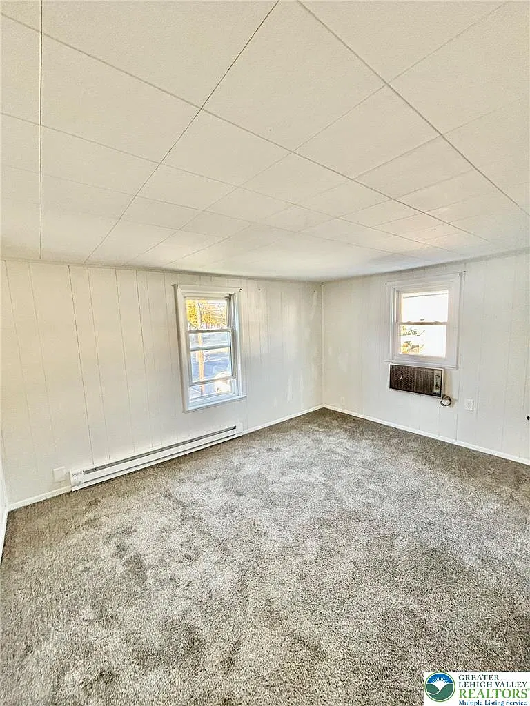 1 bed, 1.0 bath, 1000 sqft, $1,375 — Photo 3