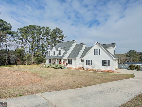 5th image of 425 Turner Rd