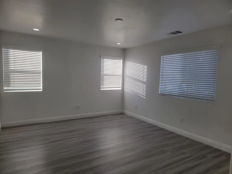 572 N Teakwood Ave #U1 — Photo 10