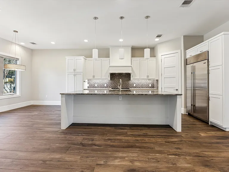 2604 Arion Cir — Photo 7