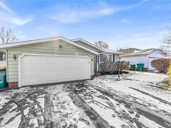 2nd image of 15716 Dunbury Dr