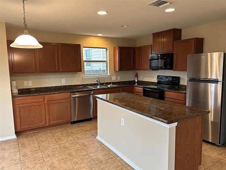 9001 Bird Brook Ln — Photo 20