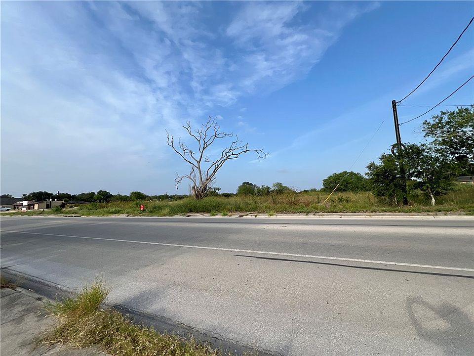 2nd image of 2003 S Cameron St