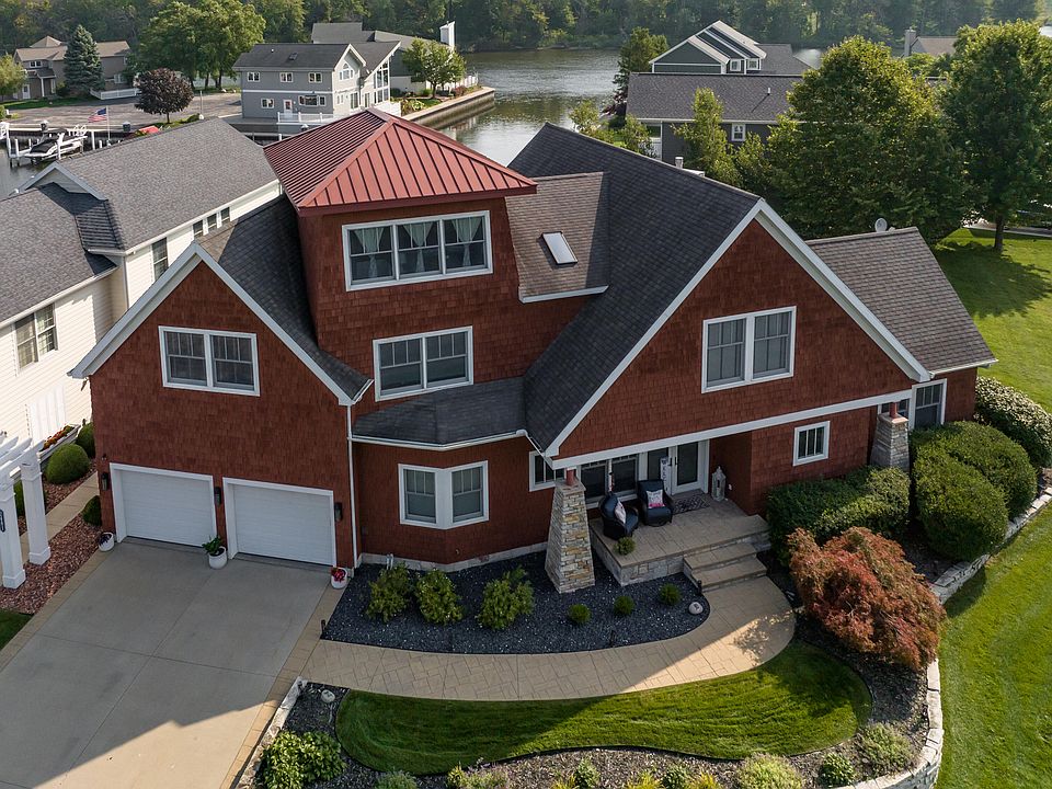 1st image of 2491 Bay Pointe Dr