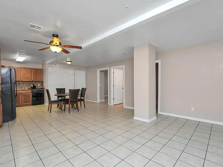 501 E Washington Ave — Photo 13
