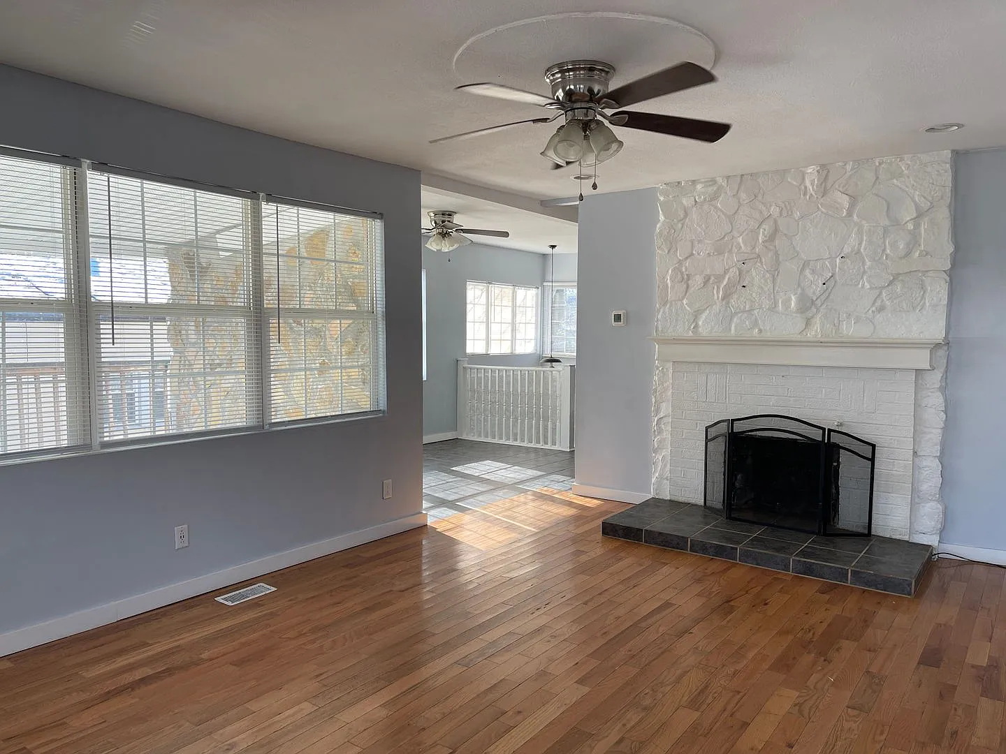 4 Bed / 2 Bath Home Located Downtown Corbin — Photo 2