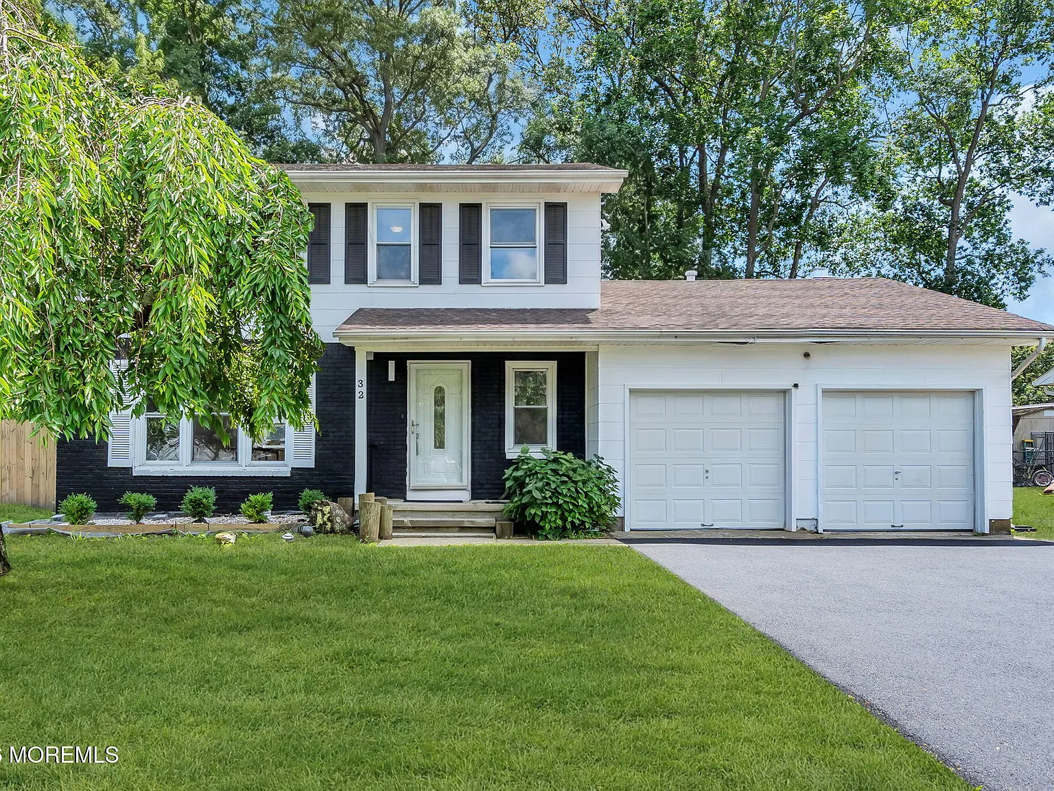 4 bed, 2.5 bath, 1808 sqft, $3,800 — Photo 2