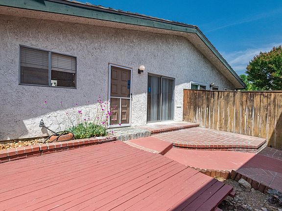 3rd image of 1046 Royal Oaks Dr Unit D
