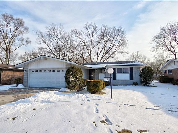2nd image of 19381 Dorset St