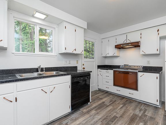 ^^ Oven being replaced ^^