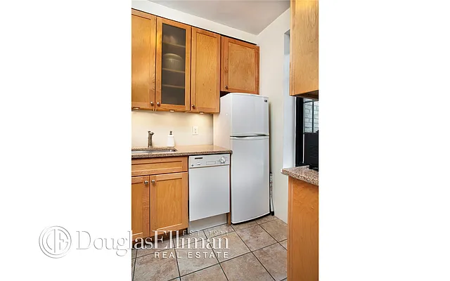 Sold by Douglas Elliman | media 8