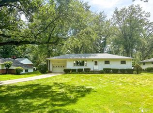 296 E Hurd Rd, Monroe, MI 48162