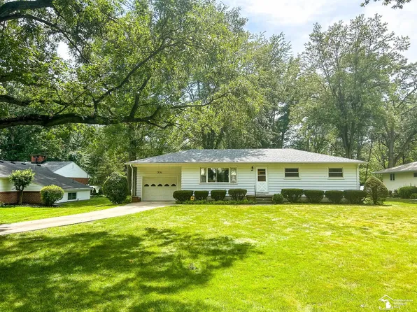 296 E Hurd Rd, Monroe, MI 48162