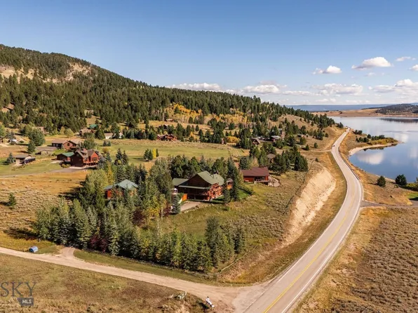 670 Lakeview Rd, West Yellowstone, MT 59758