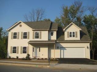 48 Sweet Arrow Dr, Hummelstown, PA 17036