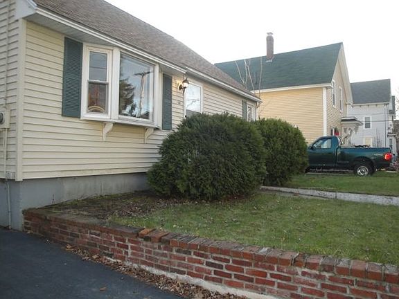 Yard & Private Driveway