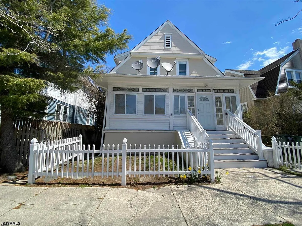 Building Photo - 29 N Bartram Ave