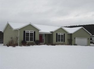 61 Brookwood Hills Dr, Horseheads, NY 14845