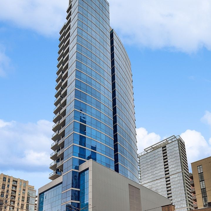 1st image of 110 W Superior St #1201