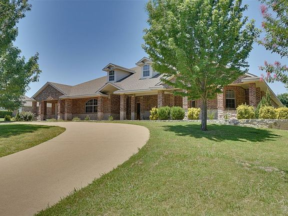 4th image of 5209 Heritage Cir