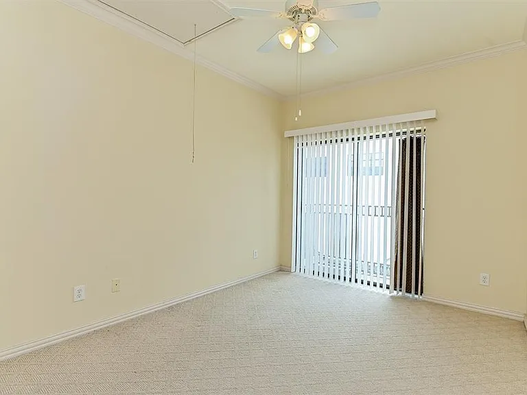 9400 Bellaire Blvd #511 — Photo 19