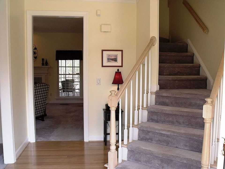 Entry/Foyer