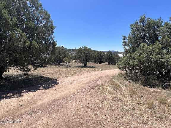 4th image of 2052 W Wildflower Way #2