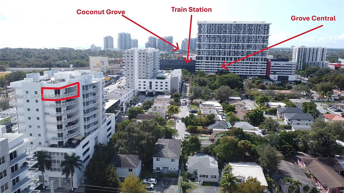 Building Photo - 2600 SW 27th Ave #Penthouse 07