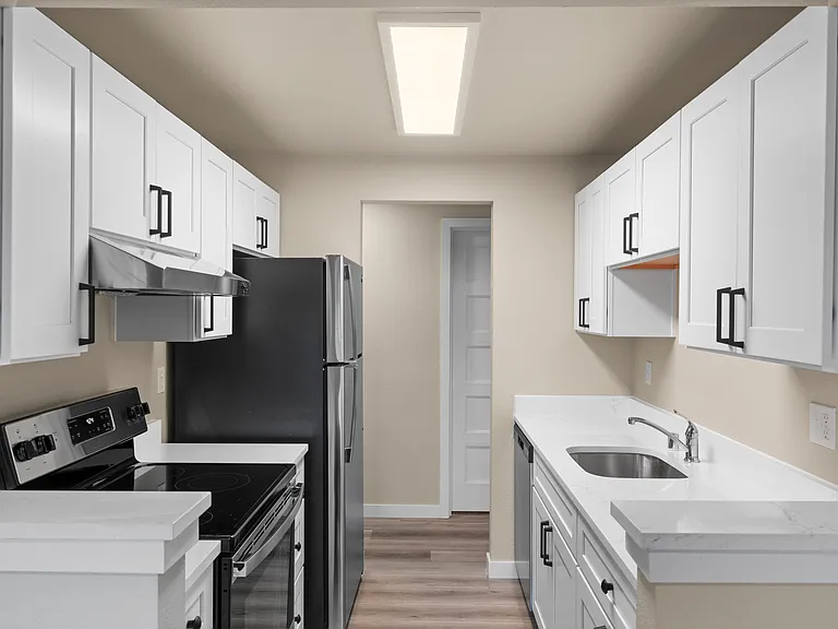 2 Bed 1 Bath - 845 Sq Ft 2 Bed 1 Bath - 845 Sq Ft