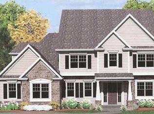 260 Gallant Fox Ln, Webster, NY 14580