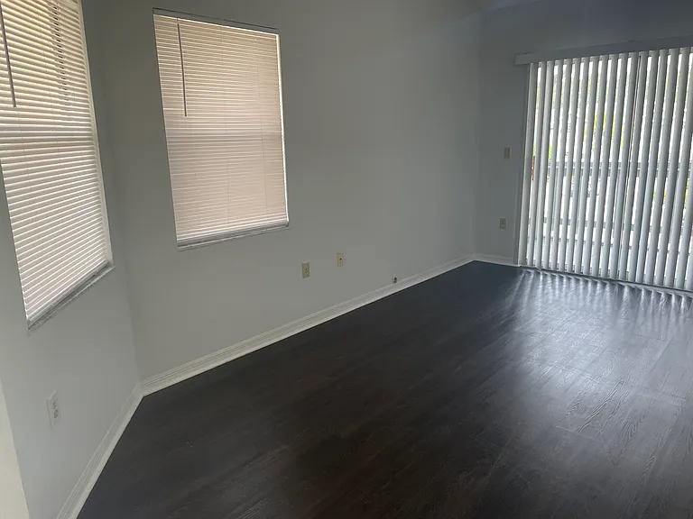 3211 Sabal Palms Ct — Photo 10