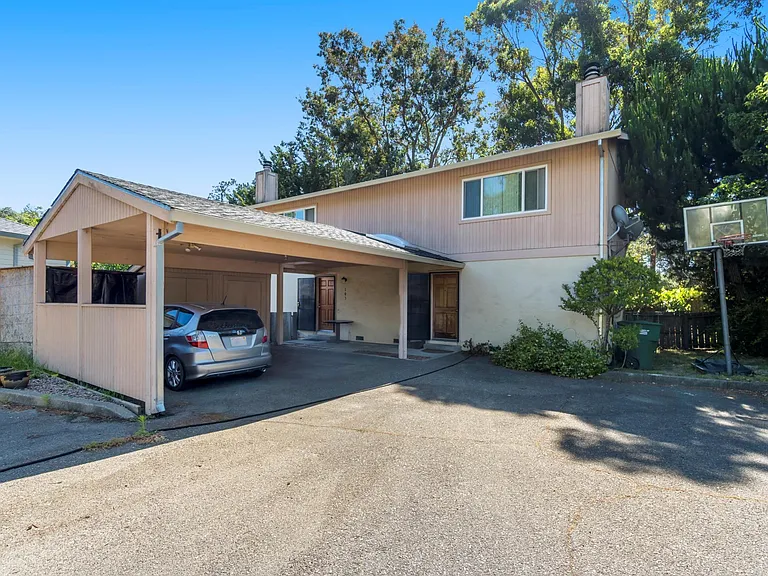 103 Nelson Way — Photo 1