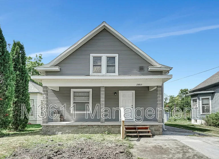 2503 S 8th St — Photo 1