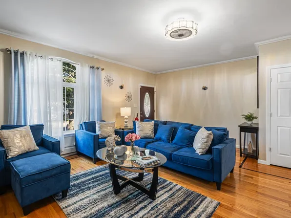 130-12 178th Street image 3 of 33