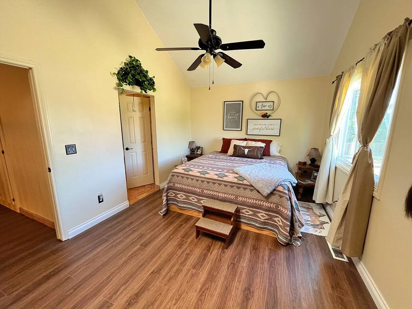 Desert Ranch Retreat on 2.67 Acres — Photo 4