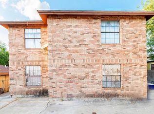 3118 Chacota St, Laredo, TX 78046