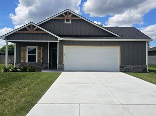 321 S Gatewood St, Valley Center, KS 67147