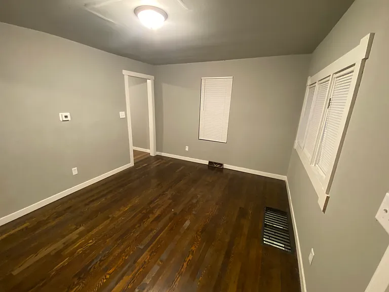 1669 W 39th Ct — Photo 3