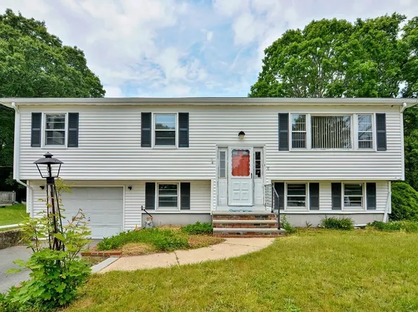 31 Sable Ave, Dartmouth, MA 02747