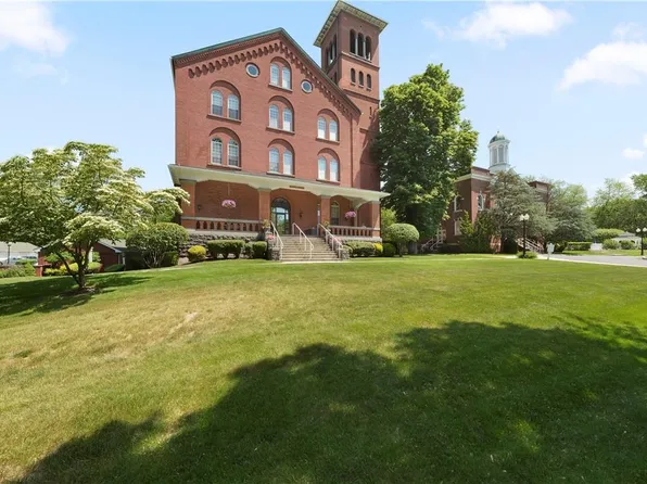 200 School House Road #4A, Peekskill, NY 10566