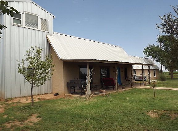 3rd image of 3451 N State Highway 168