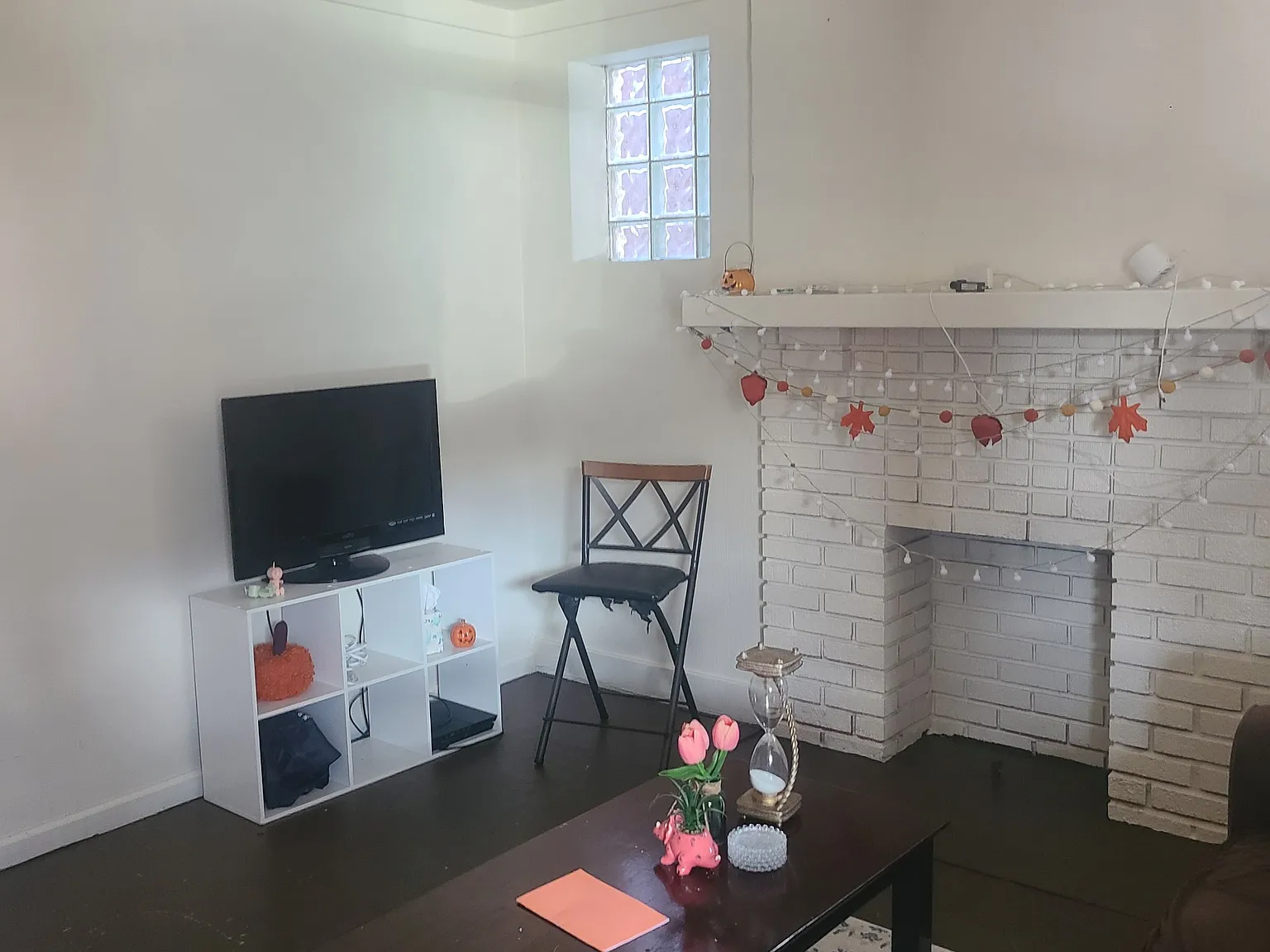 3 bed, 1018 sqft, $2,100 — Photo 2