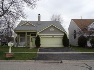5511 Chantilly Cir, Lake In The Hills, IL 60156