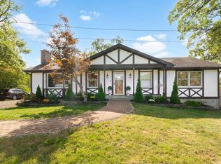 17W201 Red Oak Ave, Addison, IL 60101