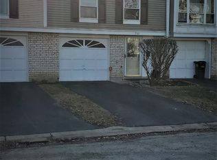 2101 Kettering Rd, Hoffman Estates, IL 60169