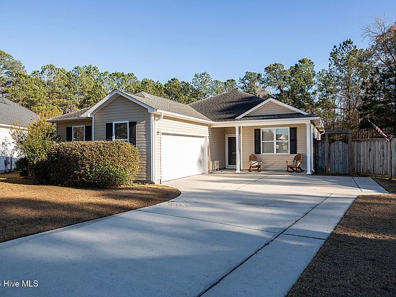 3rd image of 320 Coralstone Court