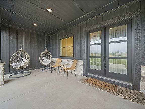 5th image of 19104 Liisi Ln