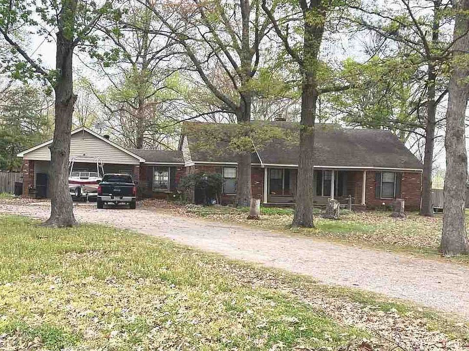1st image of 156 E Park Ln