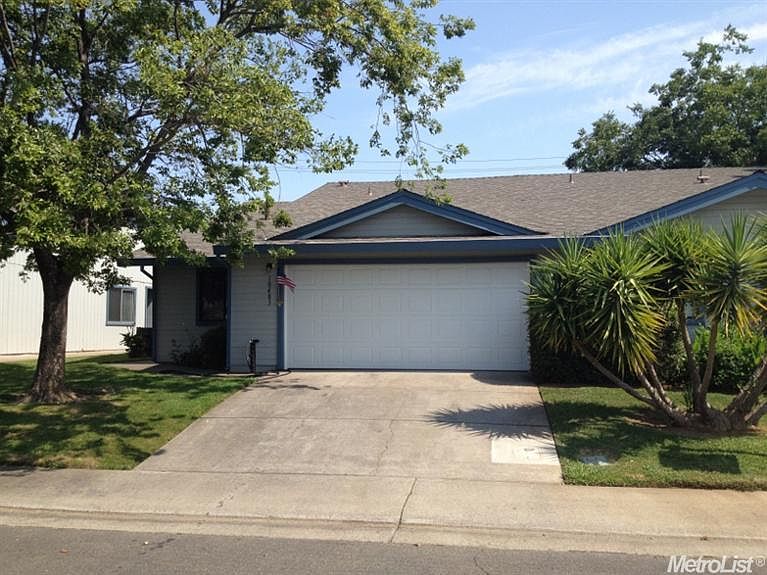 1st image of 10483 Sierra Crest Dr