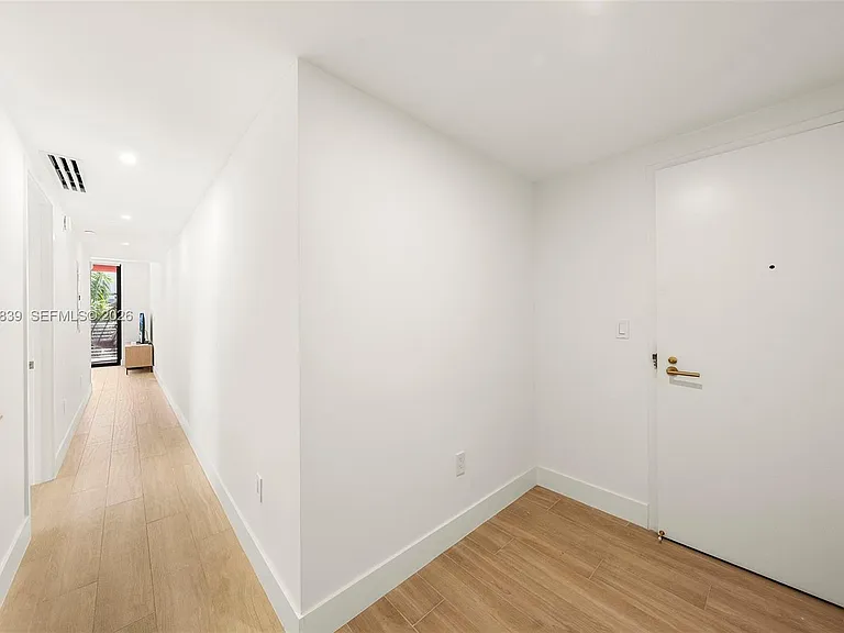90 NE 32nd St #312 — Photo 12